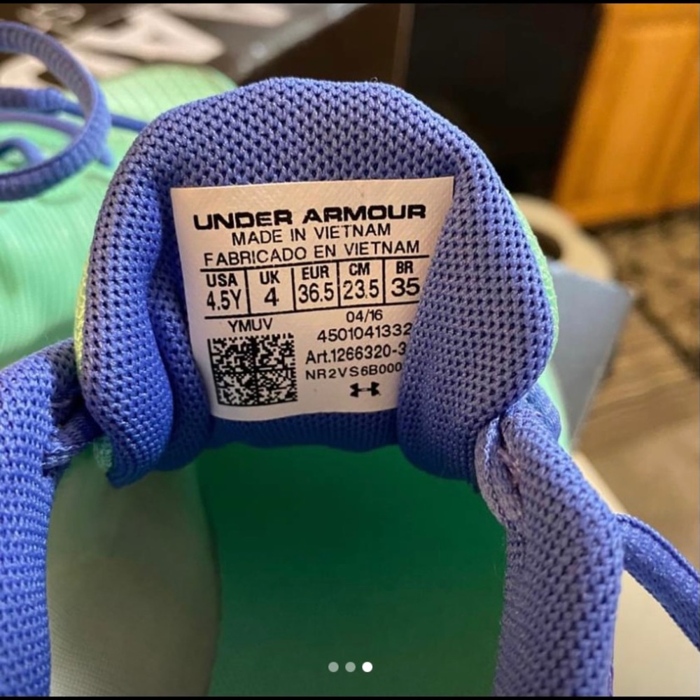 Running sneakers - Picture 3 of 3